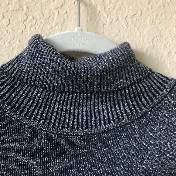 Joseph A Silver/Black Metallic Long Sleeve Turtleneck - Picture 2 of 4